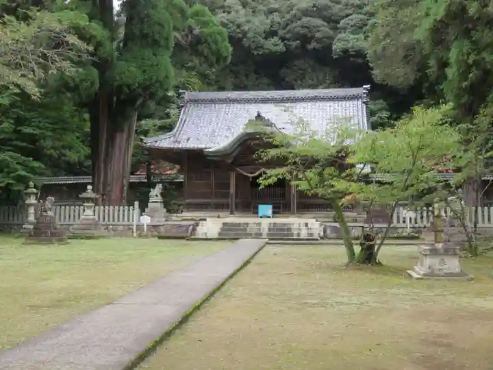 伊富岐神社の本殿・本堂