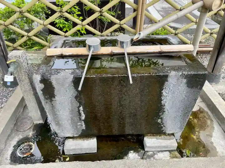 公春院の{uncategorized: "未分類", other: "その他", undefined: "問題あり", building: "その他建物", grave: "お墓", sacred_gate: "鳥居", guardian: "狛犬", statue: "像", buddha: "仏像", history: "歴史", nature: "自然", garden: "庭園", animal: "動物", pagoda: "塔", temizu: "手水舎", mountain_gate: "山門・神門", sanctuary: "本殿・本堂", subordinate: "末社・摂社", art: "芸術", scenery: "景色", jizo: "地蔵", ema: "絵馬", goshuin: "御朱印", omikuji: "おみくじ", items: "授与品その他", amulet: "お守り", goshuincho: "御朱印帳", eats: "食事", festival: "お祭り", votive_dance: "神楽", shichigosan: "七五三参", wedding: "結婚式", experience: "体験その他", initially: "初詣", around: "周辺", anti_infection: "感染症対策"}