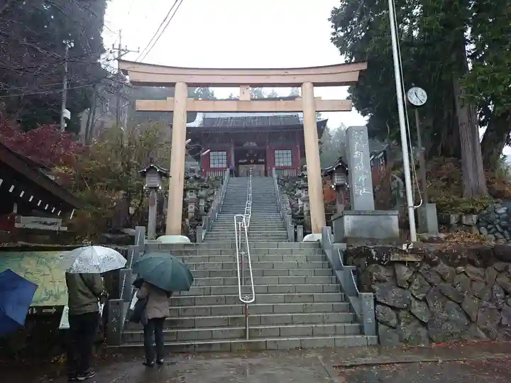 武蔵御嶽神社の鳥居