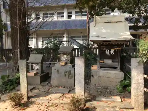 鴨島八幡神社の末社