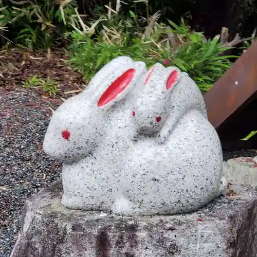 三尾神社の狛犬