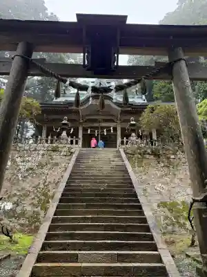 玉置神社の{uncategorized: "未分類", other: "その他", undefined: "問題あり", building: "その他建物", grave: "お墓", sacred_gate: "鳥居", guardian: "狛犬", statue: "像", buddha: "仏像", history: "歴史", nature: "自然", garden: "庭園", animal: "動物", pagoda: "塔", temizu: "手水舎", mountain_gate: "山門・神門", sanctuary: "本殿・本堂", subordinate: "末社・摂社", art: "芸術", scenery: "景色", jizo: "地蔵", ema: "絵馬", goshuin: "御朱印", omikuji: "おみくじ", items: "授与品その他", amulet: "お守り", goshuincho: "御朱印帳", eats: "食事", festival: "お祭り", votive_dance: "神楽", shichigosan: "七五三参", wedding: "結婚式", experience: "体験その他", initially: "初詣", around: "周辺", anti_infection: "感染症対策"}