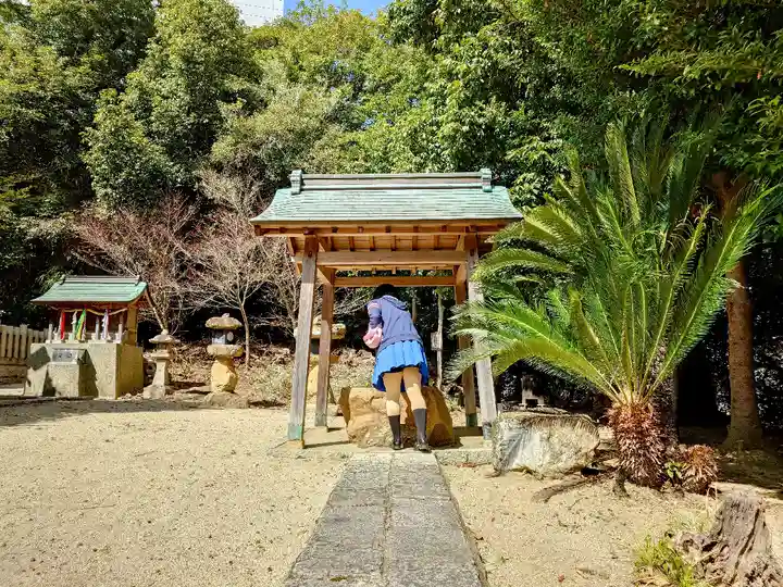 中野八幡神社の手水舎
