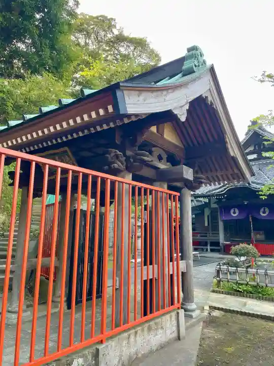 徳寿院の{uncategorized: "未分類", other: "その他", undefined: "問題あり", building: "その他建物", grave: "お墓", sacred_gate: "鳥居", guardian: "狛犬", statue: "像", buddha: "仏像", history: "歴史", nature: "自然", garden: "庭園", animal: "動物", pagoda: "塔", temizu: "手水舎", mountain_gate: "山門・神門", sanctuary: "本殿・本堂", subordinate: "末社・摂社", art: "芸術", scenery: "景色", jizo: "地蔵", ema: "絵馬", goshuin: "御朱印", omikuji: "おみくじ", items: "授与品その他", amulet: "お守り", goshuincho: "御朱印帳", eats: "食事", festival: "お祭り", votive_dance: "神楽", shichigosan: "七五三参", wedding: "結婚式", experience: "体験その他", initially: "初詣", around: "周辺", anti_infection: "感染症対策"}