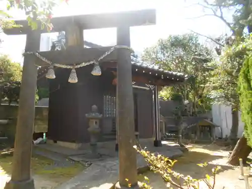 諏訪神社＜新宮＞の鳥居