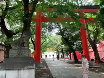 花園神社の鳥居