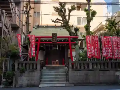 五柱稲荷神社の{uncategorized: "未分類", other: "その他", undefined: "問題あり", building: "その他建物", grave: "お墓", sacred_gate: "鳥居", guardian: "狛犬", statue: "像", buddha: "仏像", history: "歴史", nature: "自然", garden: "庭園", animal: "動物", pagoda: "塔", temizu: "手水舎", mountain_gate: "山門・神門", sanctuary: "本殿・本堂", subordinate: "末社・摂社", art: "芸術", scenery: "景色", jizo: "地蔵", ema: "絵馬", goshuin: "御朱印", omikuji: "おみくじ", items: "授与品その他", amulet: "お守り", goshuincho: "御朱印帳", eats: "食事", festival: "お祭り", votive_dance: "神楽", shichigosan: "七五三参", wedding: "結婚式", experience: "体験その他", initially: "初詣", around: "周辺", anti_infection: "感染症対策"}