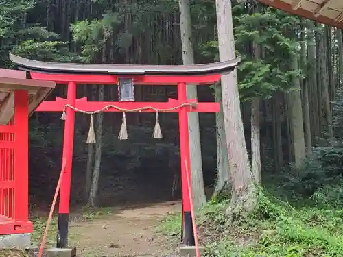 二村神社の末社