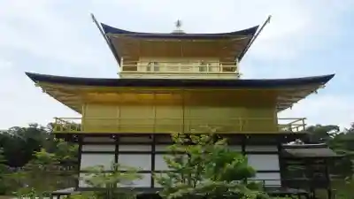 鹿苑寺（金閣寺）の{uncategorized: "未分類", other: "その他", undefined: "問題あり", building: "その他建物", grave: "お墓", sacred_gate: "鳥居", guardian: "狛犬", statue: "像", buddha: "仏像", history: "歴史", nature: "自然", garden: "庭園", animal: "動物", pagoda: "塔", temizu: "手水舎", mountain_gate: "山門・神門", sanctuary: "本殿・本堂", subordinate: "末社・摂社", art: "芸術", scenery: "景色", jizo: "地蔵", ema: "絵馬", goshuin: "御朱印", omikuji: "おみくじ", items: "授与品その他", amulet: "お守り", goshuincho: "御朱印帳", eats: "食事", festival: "お祭り", votive_dance: "神楽", shichigosan: "七五三参", wedding: "結婚式", experience: "体験その他", initially: "初詣", around: "周辺", anti_infection: "感染症対策"}