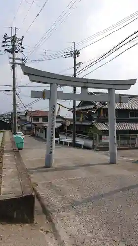 壺井八幡宮の鳥居