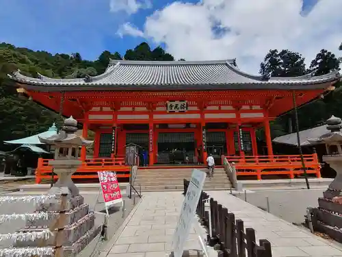 勝尾寺の本殿