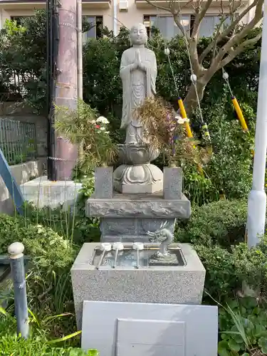 最福寺別院江の島大師の手水舎