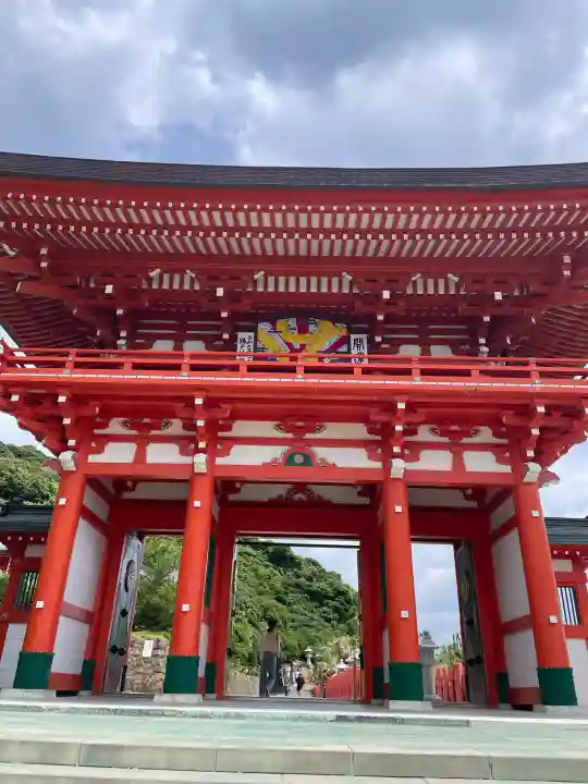 鵜戸神宮の{uncategorized: "未分類", other: "その他", undefined: "問題あり", building: "その他建物", grave: "お墓", sacred_gate: "鳥居", guardian: "狛犬", statue: "像", buddha: "仏像", history: "歴史", nature: "自然", garden: "庭園", animal: "動物", pagoda: "塔", temizu: "手水舎", mountain_gate: "山門・神門", sanctuary: "本殿・本堂", subordinate: "末社・摂社", art: "芸術", scenery: "景色", jizo: "地蔵", ema: "絵馬", goshuin: "御朱印", omikuji: "おみくじ", items: "授与品その他", amulet: "お守り", goshuincho: "御朱印帳", eats: "食事", festival: "お祭り", votive_dance: "神楽", shichigosan: "七五三参", wedding: "結婚式", experience: "体験その他", initially: "初詣", around: "周辺", anti_infection: "感染症対策"}