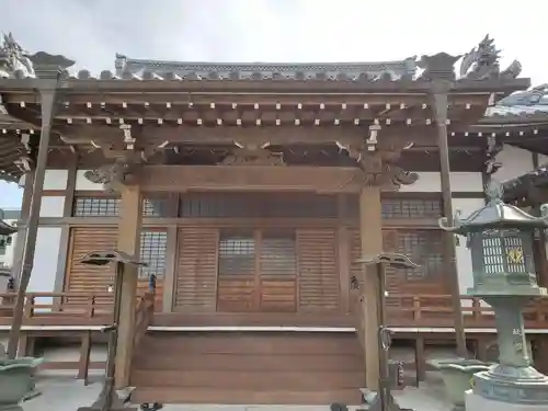 極楽寺の本殿・本堂