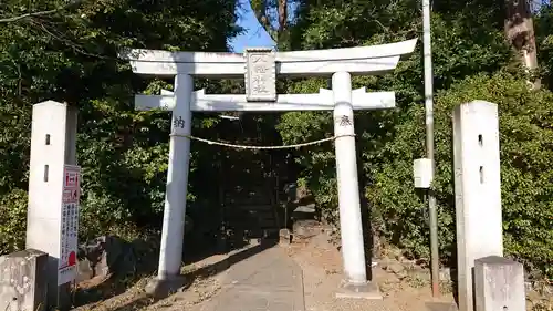 八幡神社（上の宮）の鳥居