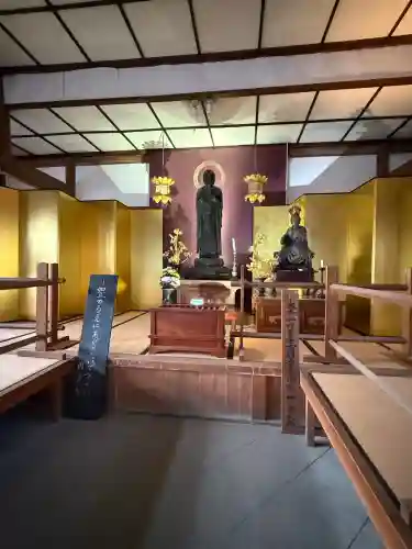 円覚寺の{uncategorized: "未分類", other: "その他", undefined: "問題あり", building: "その他建物", grave: "お墓", sacred_gate: "鳥居", guardian: "狛犬", statue: "像", buddha: "仏像", history: "歴史", nature: "自然", garden: "庭園", animal: "動物", pagoda: "塔", temizu: "手水舎", mountain_gate: "山門・神門", sanctuary: "本殿・本堂", subordinate: "末社・摂社", art: "芸術", scenery: "景色", jizo: "地蔵", ema: "絵馬", goshuin: "御朱印", omikuji: "おみくじ", items: "授与品その他", amulet: "お守り", goshuincho: "御朱印帳", eats: "食事", festival: "お祭り", votive_dance: "神楽", shichigosan: "七五三参", wedding: "結婚式", experience: "体験その他", initially: "初詣", around: "周辺", anti_infection: "感染症対策"}