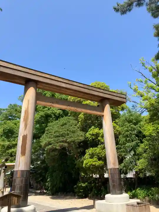 越ヶ谷久伊豆神社の{uncategorized: "未分類", other: "その他", undefined: "問題あり", building: "その他建物", grave: "お墓", sacred_gate: "鳥居", guardian: "狛犬", statue: "像", buddha: "仏像", history: "歴史", nature: "自然", garden: "庭園", animal: "動物", pagoda: "塔", temizu: "手水舎", mountain_gate: "山門・神門", sanctuary: "本殿・本堂", subordinate: "末社・摂社", art: "芸術", scenery: "景色", jizo: "地蔵", ema: "絵馬", goshuin: "御朱印", omikuji: "おみくじ", items: "授与品その他", amulet: "お守り", goshuincho: "御朱印帳", eats: "食事", festival: "お祭り", votive_dance: "神楽", shichigosan: "七五三参", wedding: "結婚式", experience: "体験その他", initially: "初詣", around: "周辺", anti_infection: "感染症対策"}