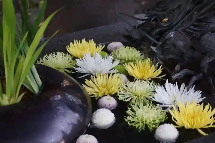 東海市熊野神社の手水舎