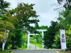 土津神社｜こどもと出世の神さまの鳥居