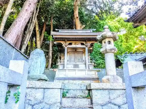 板山神社の本殿