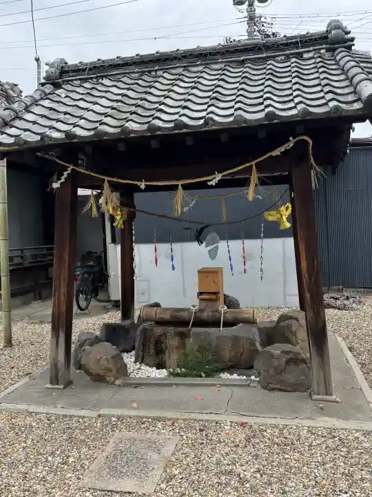 宗像神社の{uncategorized: "未分類", other: "その他", undefined: "問題あり", building: "その他建物", grave: "お墓", sacred_gate: "鳥居", guardian: "狛犬", statue: "像", buddha: "仏像", history: "歴史", nature: "自然", garden: "庭園", animal: "動物", pagoda: "塔", temizu: "手水舎", mountain_gate: "山門・神門", sanctuary: "本殿・本堂", subordinate: "末社・摂社", art: "芸術", scenery: "景色", jizo: "地蔵", ema: "絵馬", goshuin: "御朱印", omikuji: "おみくじ", items: "授与品その他", amulet: "お守り", goshuincho: "御朱印帳", eats: "食事", festival: "お祭り", votive_dance: "神楽", shichigosan: "七五三参", wedding: "結婚式", experience: "体験その他", initially: "初詣", around: "周辺", anti_infection: "感染症対策"}