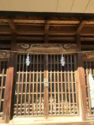 粟野神社の本殿・本堂