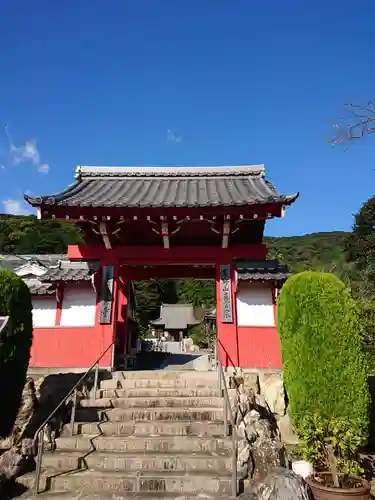 赤岩寺の山門