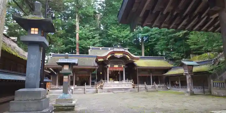 諏訪大社の本殿・本堂