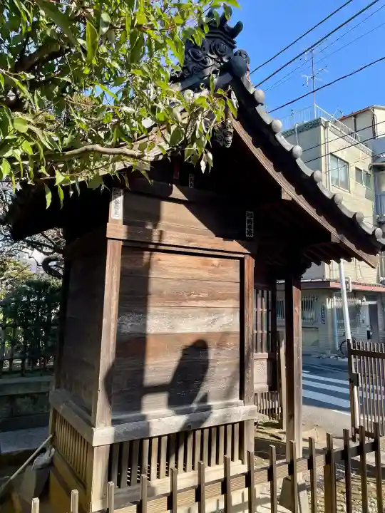 南葛八十八ヶ所霊場第七十番札所の{uncategorized: "未分類", other: "その他", undefined: "問題あり", building: "その他建物", grave: "お墓", sacred_gate: "鳥居", guardian: "狛犬", statue: "像", buddha: "仏像", history: "歴史", nature: "自然", garden: "庭園", animal: "動物", pagoda: "塔", temizu: "手水舎", mountain_gate: "山門・神門", sanctuary: "本殿・本堂", subordinate: "末社・摂社", art: "芸術", scenery: "景色", jizo: "地蔵", ema: "絵馬", goshuin: "御朱印", omikuji: "おみくじ", items: "授与品その他", amulet: "お守り", goshuincho: "御朱印帳", eats: "食事", festival: "お祭り", votive_dance: "神楽", shichigosan: "七五三参", wedding: "結婚式", experience: "体験その他", initially: "初詣", around: "周辺", anti_infection: "感染症対策"}