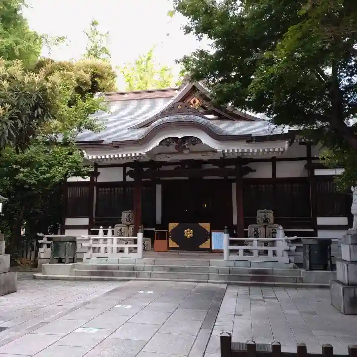 鳥越神社の本殿・本堂