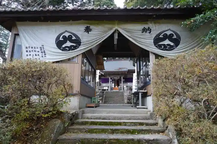 坪沼八幡神社の山門・神門