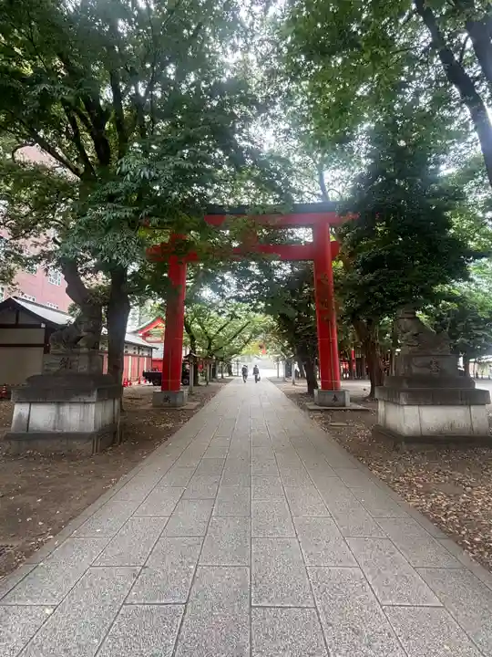 花園神社の鳥居