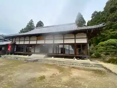 中山寺の{uncategorized: "未分類", other: "その他", undefined: "問題あり", building: "その他建物", grave: "お墓", sacred_gate: "鳥居", guardian: "狛犬", statue: "像", buddha: "仏像", history: "歴史", nature: "自然", garden: "庭園", animal: "動物", pagoda: "塔", temizu: "手水舎", mountain_gate: "山門・神門", sanctuary: "本殿・本堂", subordinate: "末社・摂社", art: "芸術", scenery: "景色", jizo: "地蔵", ema: "絵馬", goshuin: "御朱印", omikuji: "おみくじ", items: "授与品その他", amulet: "お守り", goshuincho: "御朱印帳", eats: "食事", festival: "お祭り", votive_dance: "神楽", shichigosan: "七五三参", wedding: "結婚式", experience: "体験その他", initially: "初詣", around: "周辺", anti_infection: "感染症対策"}