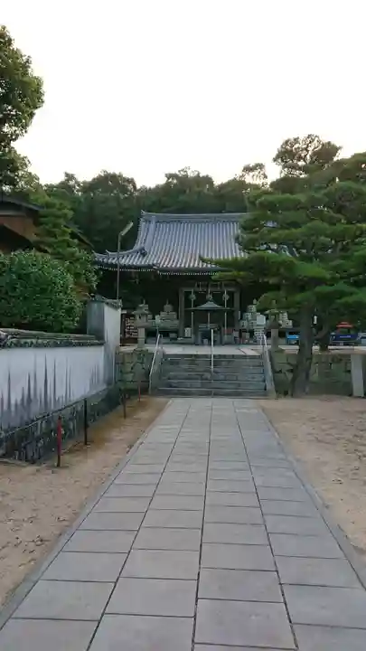 與田寺の本殿・本堂