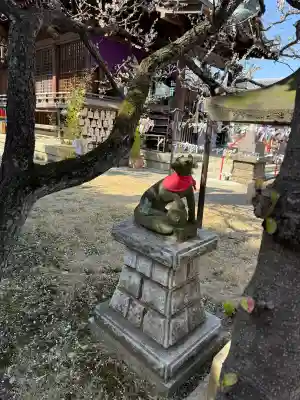 久富稲荷神社の{uncategorized: "未分類", other: "その他", undefined: "問題あり", building: "その他建物", grave: "お墓", sacred_gate: "鳥居", guardian: "狛犬", statue: "像", buddha: "仏像", history: "歴史", nature: "自然", garden: "庭園", animal: "動物", pagoda: "塔", temizu: "手水舎", mountain_gate: "山門・神門", sanctuary: "本殿・本堂", subordinate: "末社・摂社", art: "芸術", scenery: "景色", jizo: "地蔵", ema: "絵馬", goshuin: "御朱印", omikuji: "おみくじ", items: "授与品その他", amulet: "お守り", goshuincho: "御朱印帳", eats: "食事", festival: "お祭り", votive_dance: "神楽", shichigosan: "七五三参", wedding: "結婚式", experience: "体験その他", initially: "初詣", around: "周辺", anti_infection: "感染症対策"}