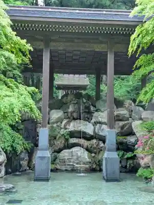 白山比咩神社の{uncategorized: "未分類", other: "その他", undefined: "問題あり", building: "その他建物", grave: "お墓", sacred_gate: "鳥居", guardian: "狛犬", statue: "像", buddha: "仏像", history: "歴史", nature: "自然", garden: "庭園", animal: "動物", pagoda: "塔", temizu: "手水舎", mountain_gate: "山門・神門", sanctuary: "本殿・本堂", subordinate: "末社・摂社", art: "芸術", scenery: "景色", jizo: "地蔵", ema: "絵馬", goshuin: "御朱印", omikuji: "おみくじ", items: "授与品その他", amulet: "お守り", goshuincho: "御朱印帳", eats: "食事", festival: "お祭り", votive_dance: "神楽", shichigosan: "七五三参", wedding: "結婚式", experience: "体験その他", initially: "初詣", around: "周辺", anti_infection: "感染症対策"}