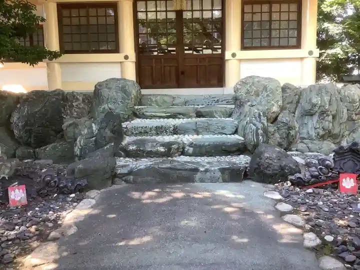 六所宮の本殿・本堂