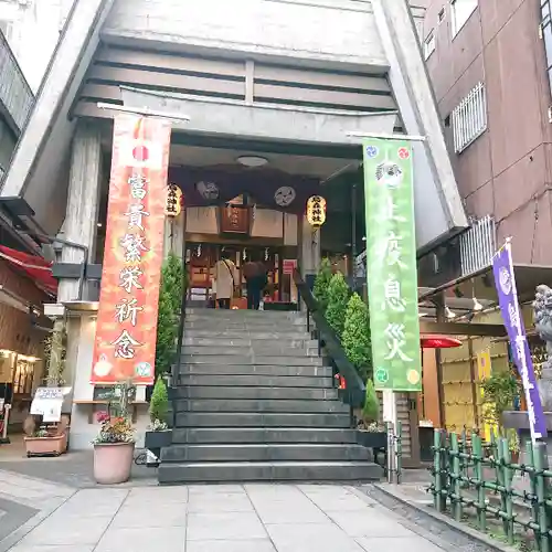 烏森神社の本殿・本堂