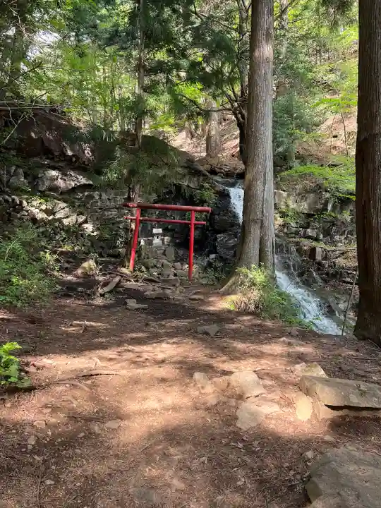 母の白滝神社(山梨県)