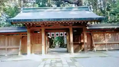 狭野神社の山門・神門