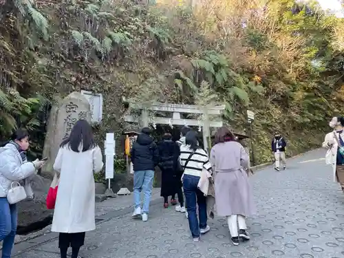 銭洗弁財天宇賀福神社(神奈川県)