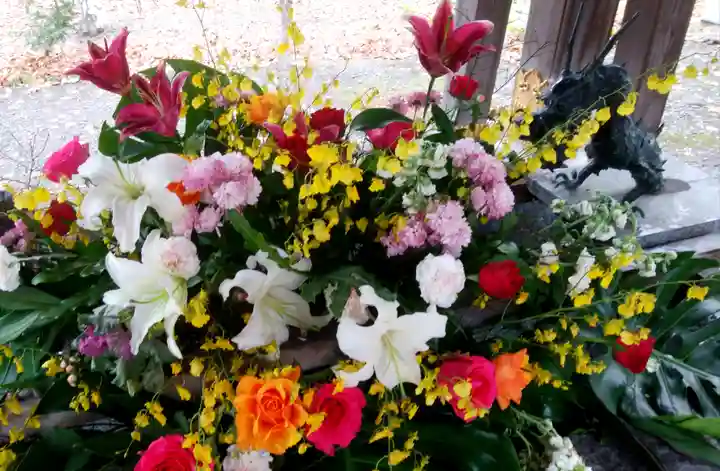 彌彦神社 (伊夜日子神社)の手水舎