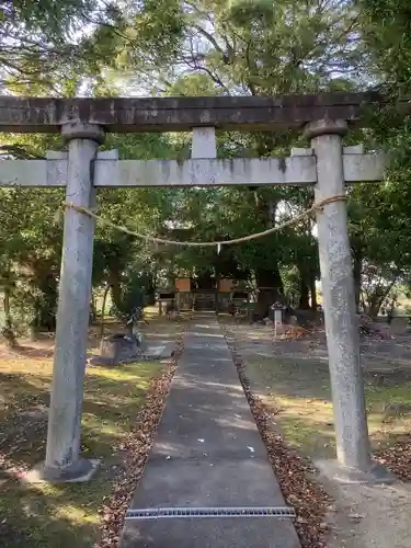 春日社（野崎）の鳥居