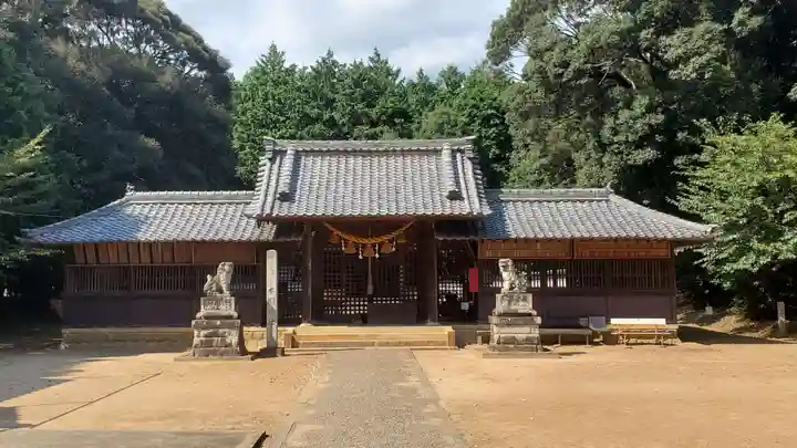 総社(白鳥町)の本殿・本堂