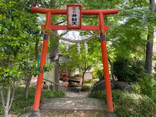 尾曳稲荷神社(群馬県)