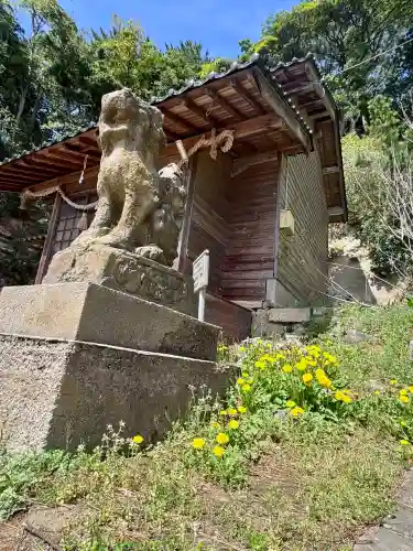 三嶋神社・水天宮の{uncategorized: "未分類", other: "その他", undefined: "問題あり", building: "その他建物", grave: "お墓", sacred_gate: "鳥居", guardian: "狛犬", statue: "像", buddha: "仏像", history: "歴史", nature: "自然", garden: "庭園", animal: "動物", pagoda: "塔", temizu: "手水舎", mountain_gate: "山門・神門", sanctuary: "本殿・本堂", subordinate: "末社・摂社", art: "芸術", scenery: "景色", jizo: "地蔵", ema: "絵馬", goshuin: "御朱印", omikuji: "おみくじ", items: "授与品その他", amulet: "お守り", goshuincho: "御朱印帳", eats: "食事", festival: "お祭り", votive_dance: "神楽", shichigosan: "七五三参", wedding: "結婚式", experience: "体験その他", initially: "初詣", around: "周辺", anti_infection: "感染症対策"}