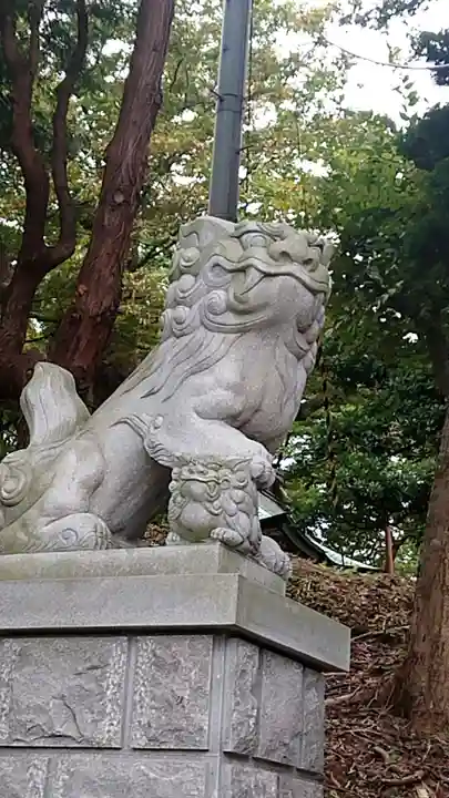 稲荷神社の狛犬