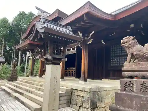 八幡神社（妻木）の本殿