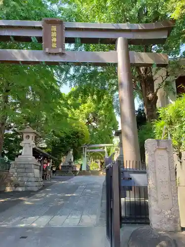 諏訪神社の鳥居