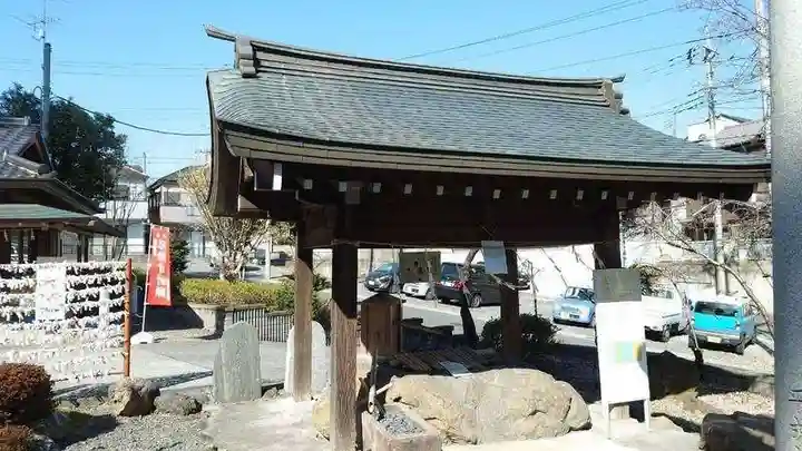 中氷川神社の手水舎